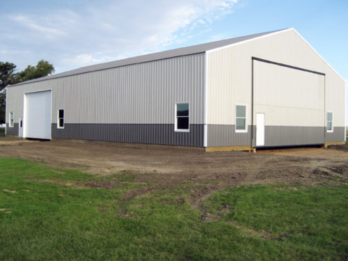 Picture 9 of 9, another new machine shed built by Overweg Construction.